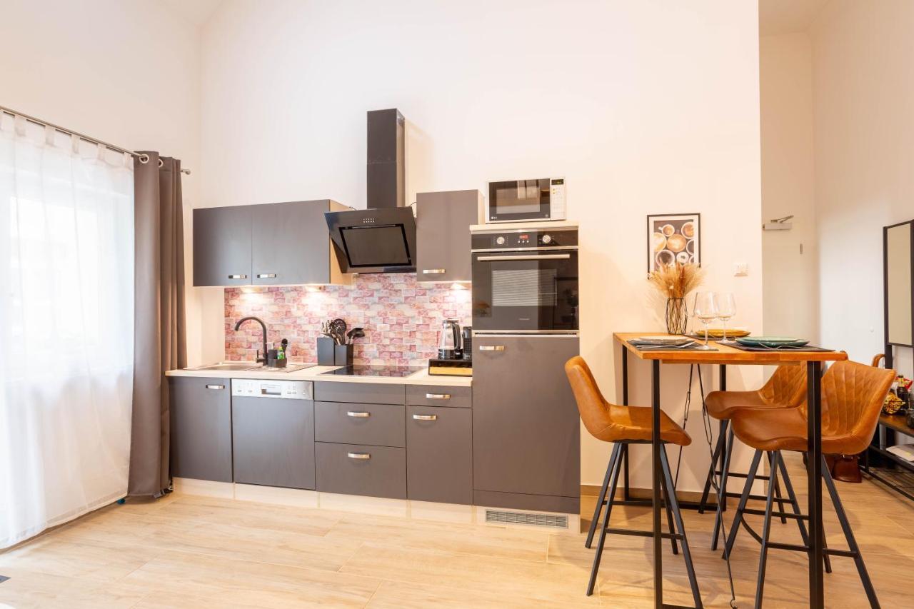 Soulscape Apartments Loft Zwickau Citycenter Mit Tg-Stellplatz, Magenta-Tv Und Klima エクステリア 写真